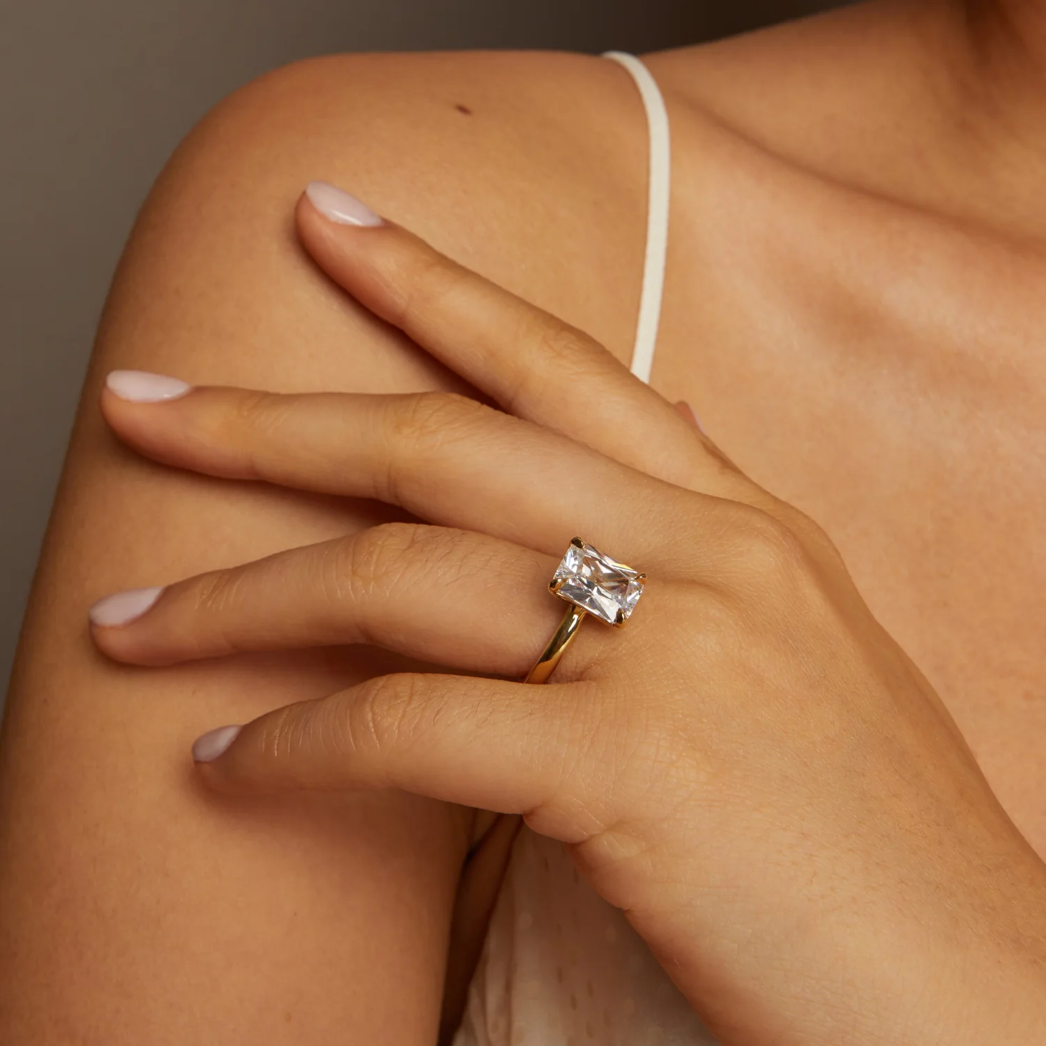 4ct Emerald Lab Grown Diamond Solitaire Ring - Image 5