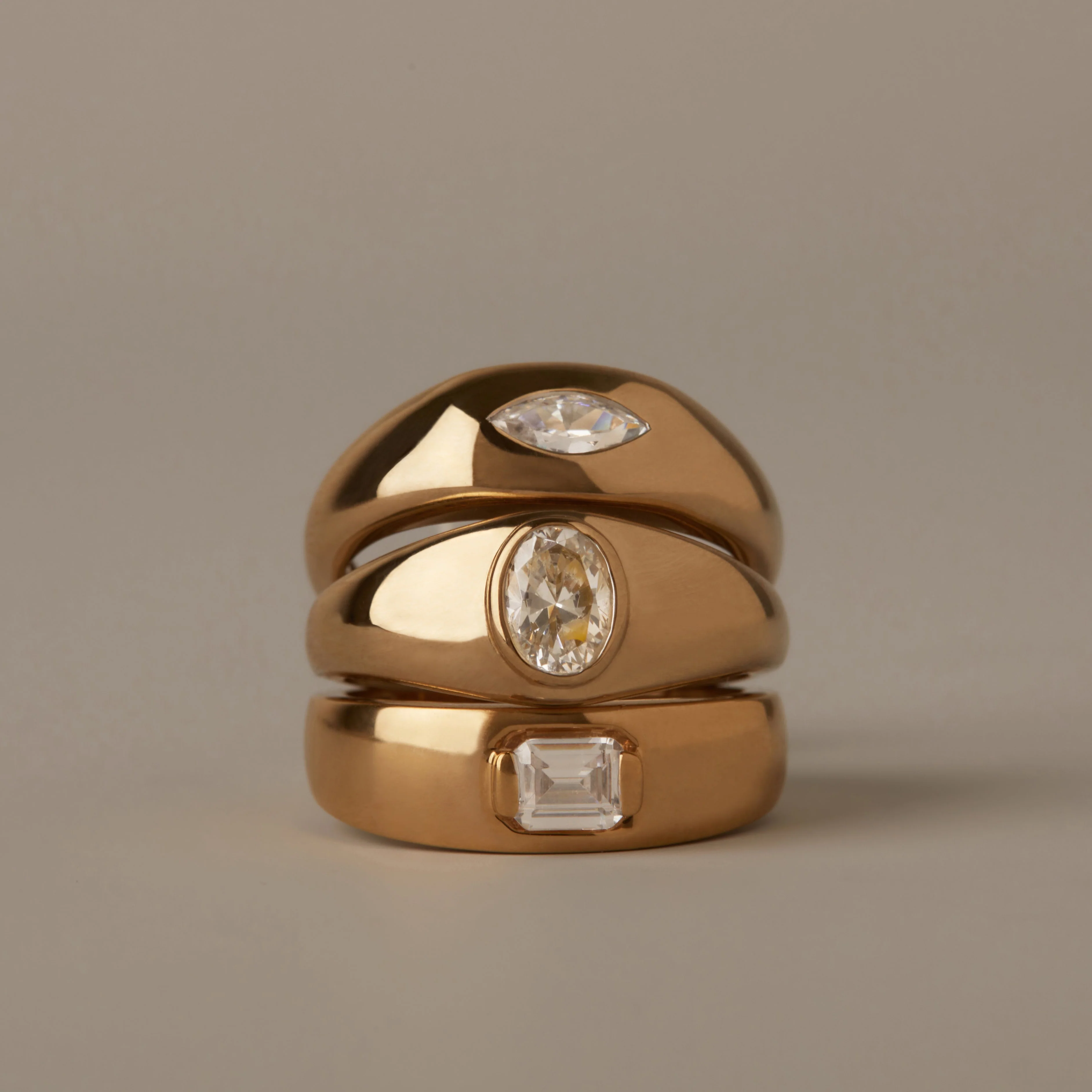 Chunky Lab Grown Diamond Oval Ring - Image 3