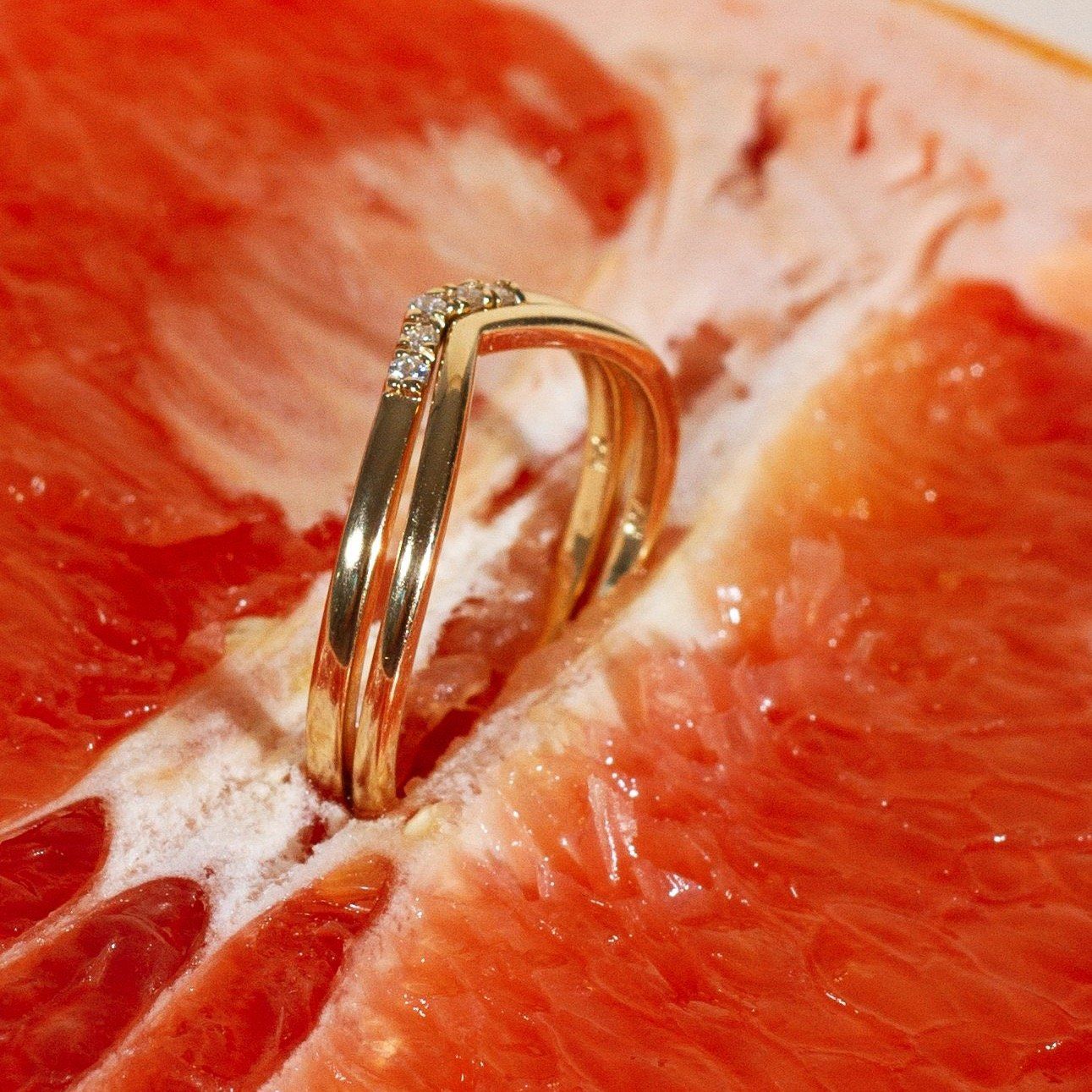 Diamond Brooklyn Bridge Ring - Image 17