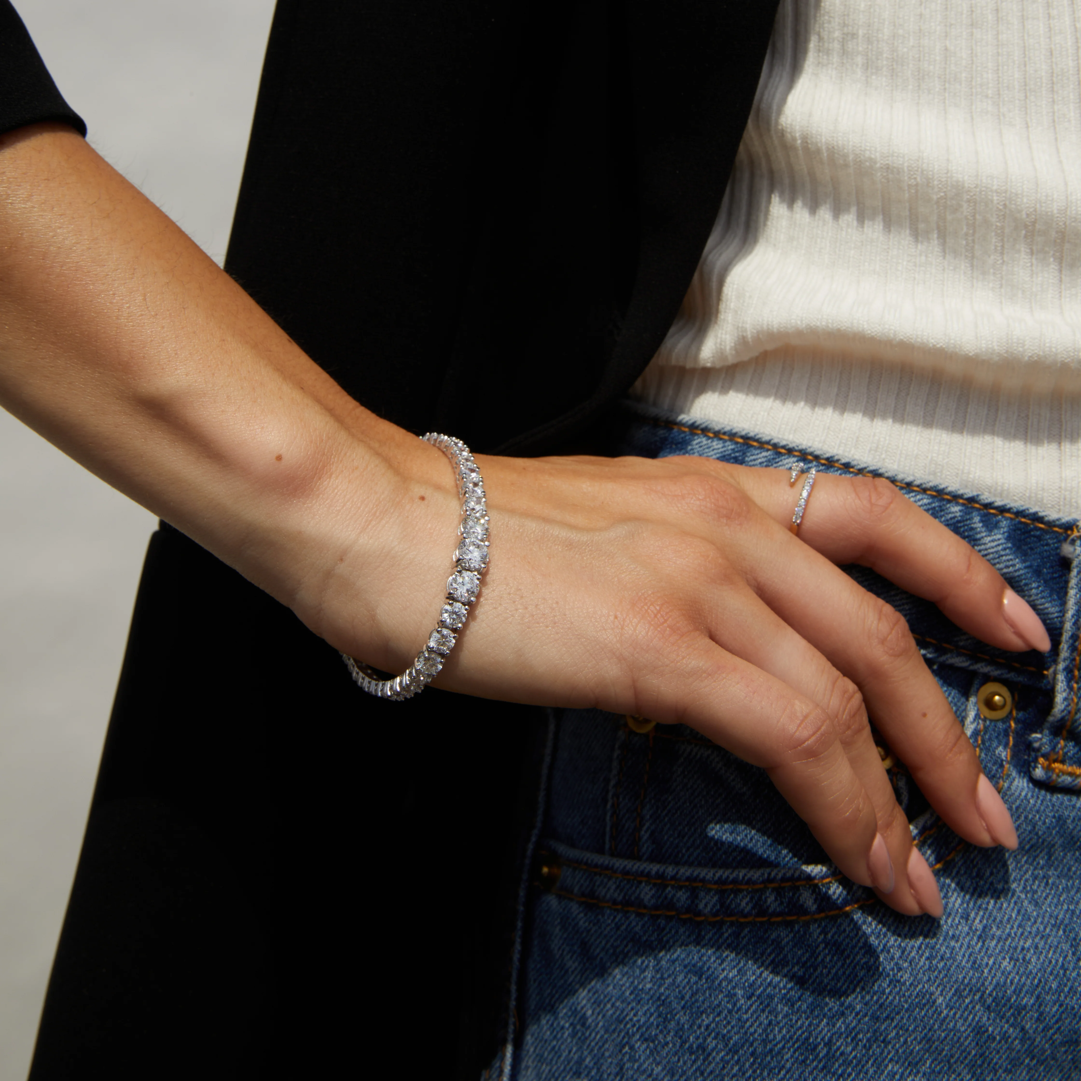 Lab Grown Diamond Graduated Modern Tennis Bracelet - Image 7